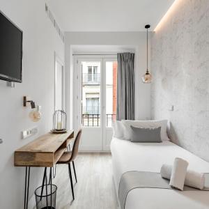 Deluxe Single Room with Balcony