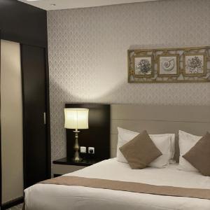 Superior One-Bedroom Apartment