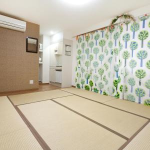 Japanese-Style Family Room (5 Adults)