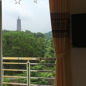 Deluxe Room (2 Adults + 1 Child)