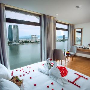 Suite with River View