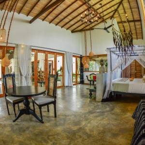 Superior King Suite
