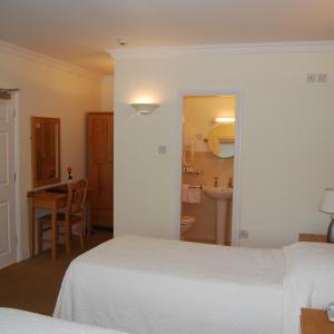 Double / Single Room