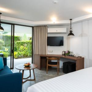 Deluxe Double or Twin Room with Garden View