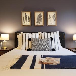 Economy Queen Room