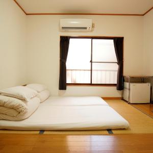 Japanese-Style Room