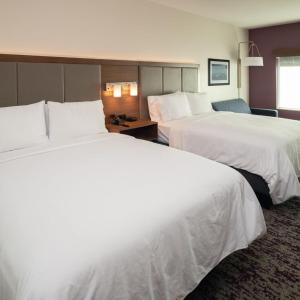 Suite with Two Queen Beds - Communications Accessible