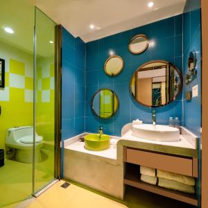 Mountain View Superior Twin Room