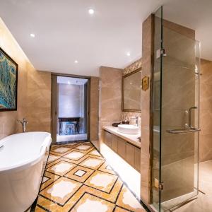 Mountain View Executive King Room