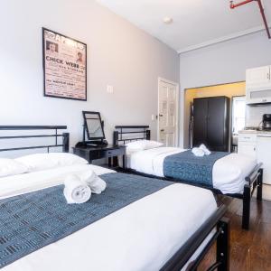 Standard Triple Room with Shared Bathroom