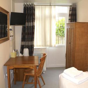 Economy Single Room