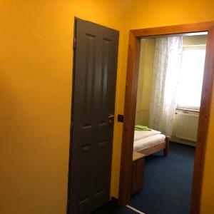 Standard Single Room with Shower