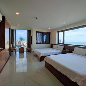 Quadruple Room with Sea View