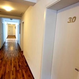 Economy Single Room with Shared Bathroom
