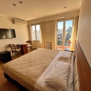 Superior Room with City View