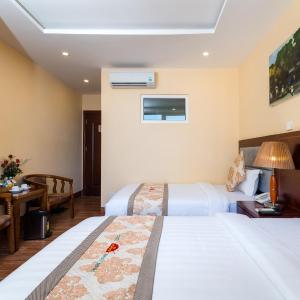 Twin Room with Sea View