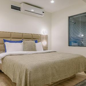 King Suite with Spa Bath