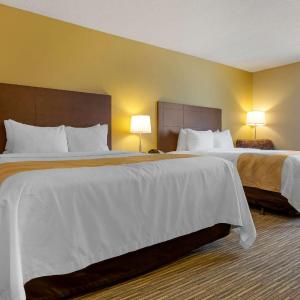 Queen Room with Two Queen Beds - Non-Smoking/Ground Floor