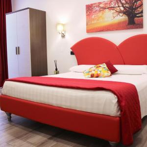 Deluxe King Room-Victoria
