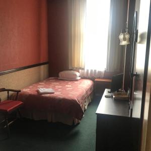 Single Room with Private Bathroom