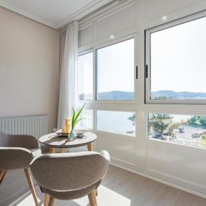 Deluxe Double Room with Lateral Sea View