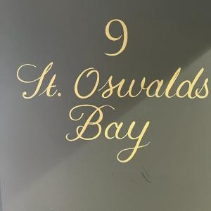 Deluxe Double Room (2 Adults + 1 Child)