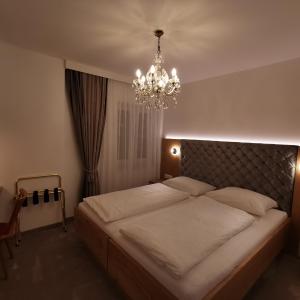 Economy Double or Twin Room