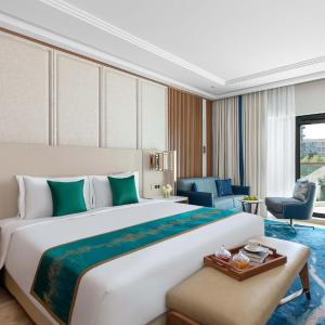 Two Bedroom Grand Luxury Suite Sea View with Club Lounge - Afternoon High Tea and Evening Cocktail Hours
