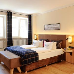 Junior Suite (2 Adults)