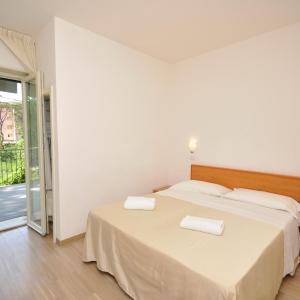 Superior Double or Twin Room with Terrace