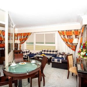 Honeymoon Suite