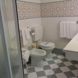 Small Single Room with Terrace