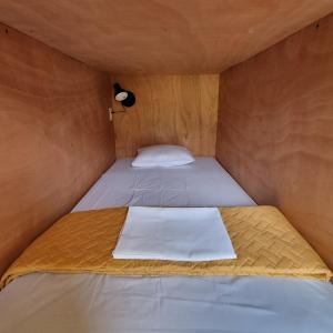 Capsule bed in dormitory