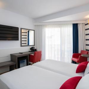 Twin Room with Balcony