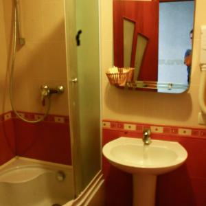 Large Single Room