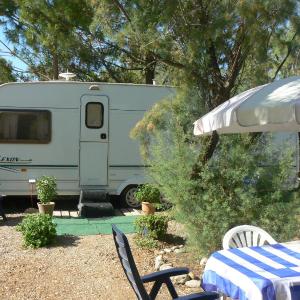 Luxe Caravan with WC & Shower	