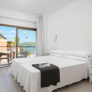 Twin Room with Side Sea View