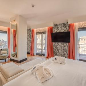 Panoramic Junior Suite with Terrace