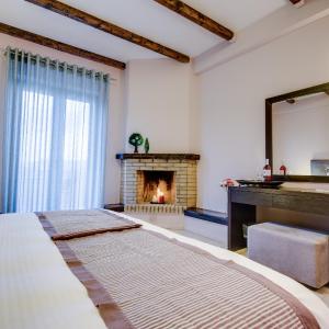 Pool Level Double or Twin Room