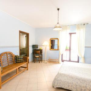 Quadruple Room with Private Bathroom