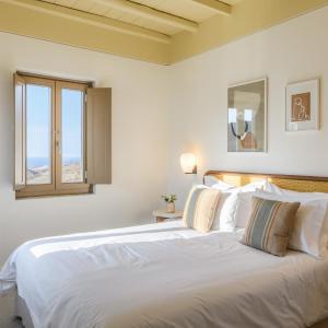 Double Room with Sea and Pool View