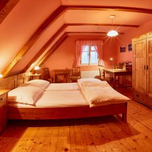 Classic Quadruple Room