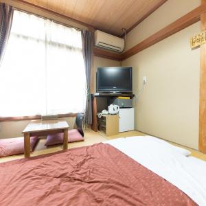 Deluxe Double Room with Bath Pet friendly