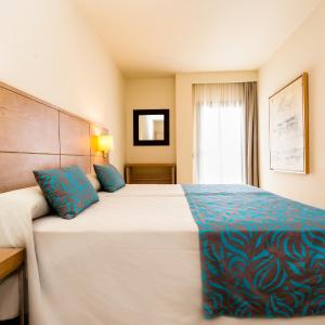 One-Bedroom Suite (2 Adults)