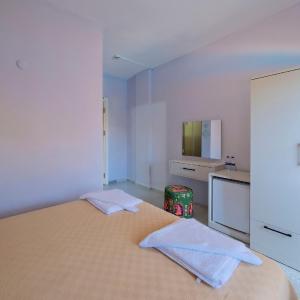 Superior Double Room with Balcony 