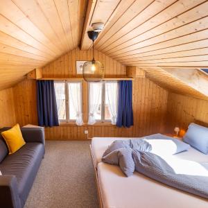 Budget Double Room with Shared Bathroom