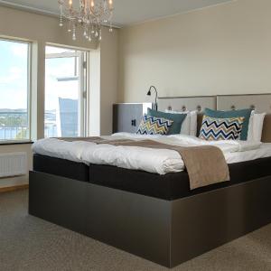 Junior Suite with Balcony