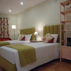 Superior Family Studio and Pool View (5 Adults)