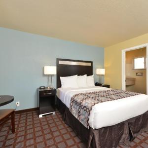 Queen Room - Disability Access