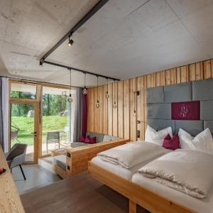 Superior Double or Twin Room with Terrace
